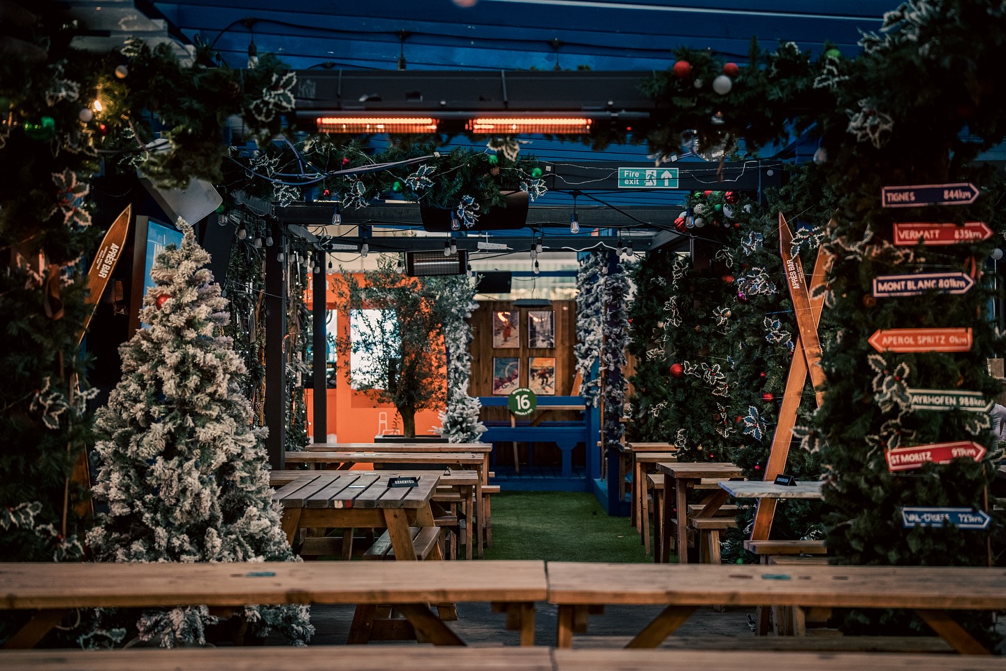 Festive rooftop installation at London Bridge