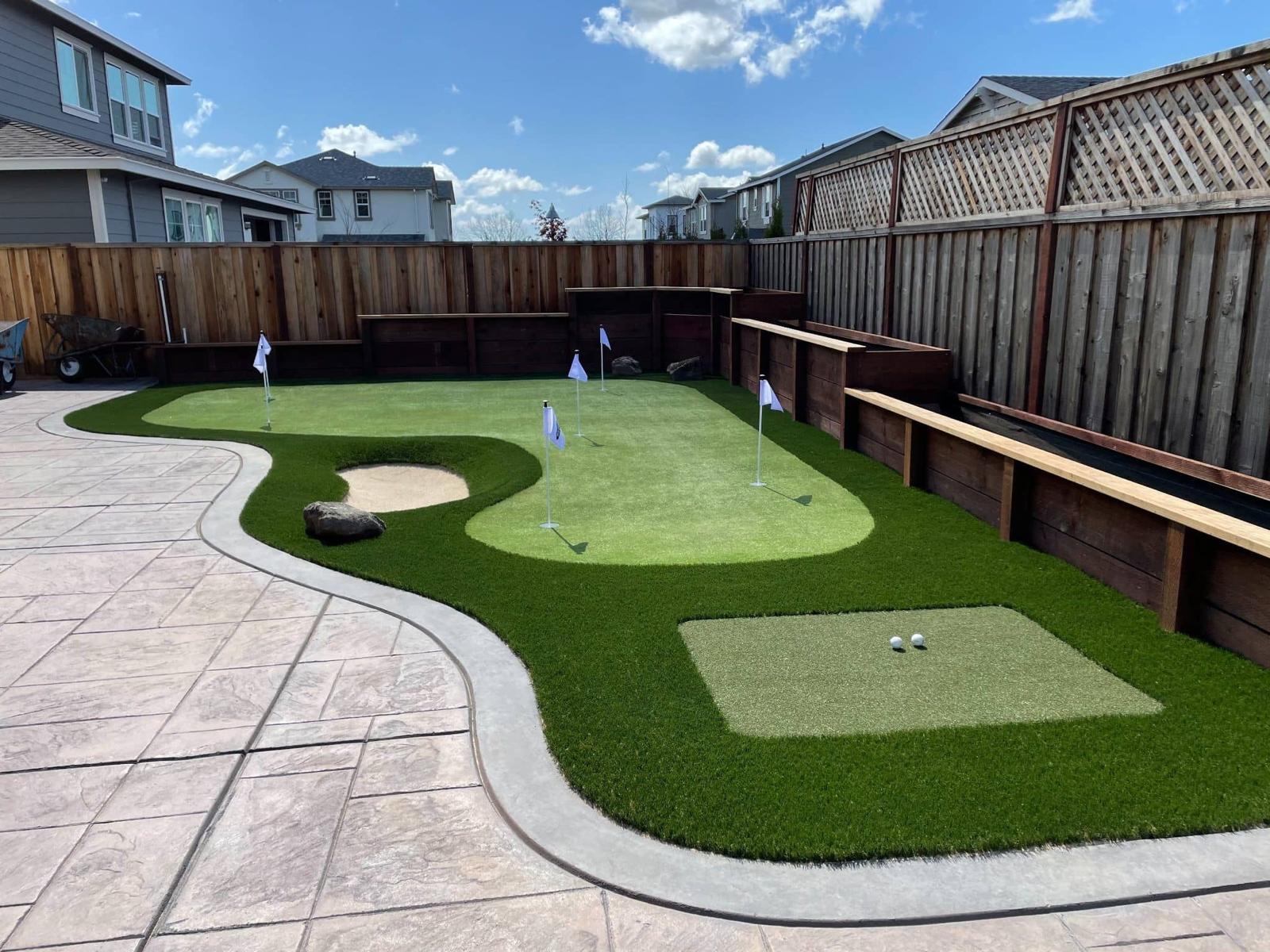 Premium putting green with bunker in Essex