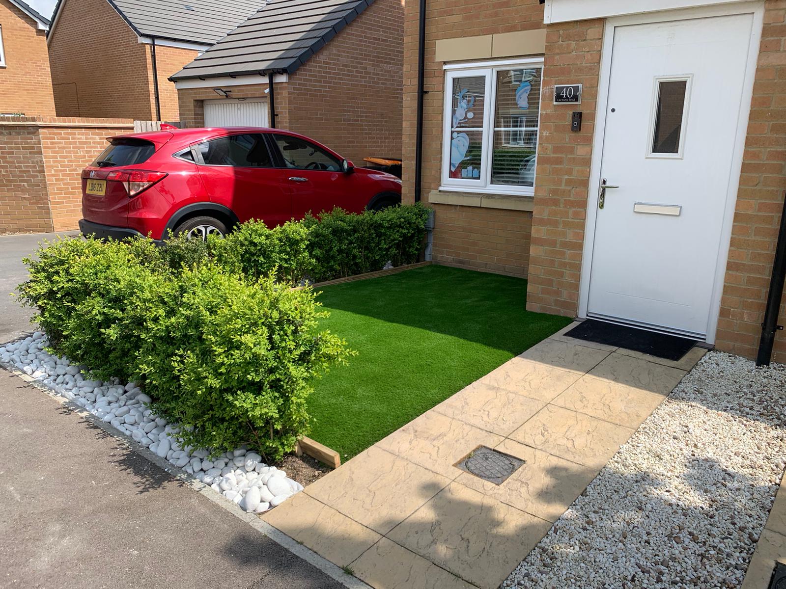Modern front garden in Hitchin